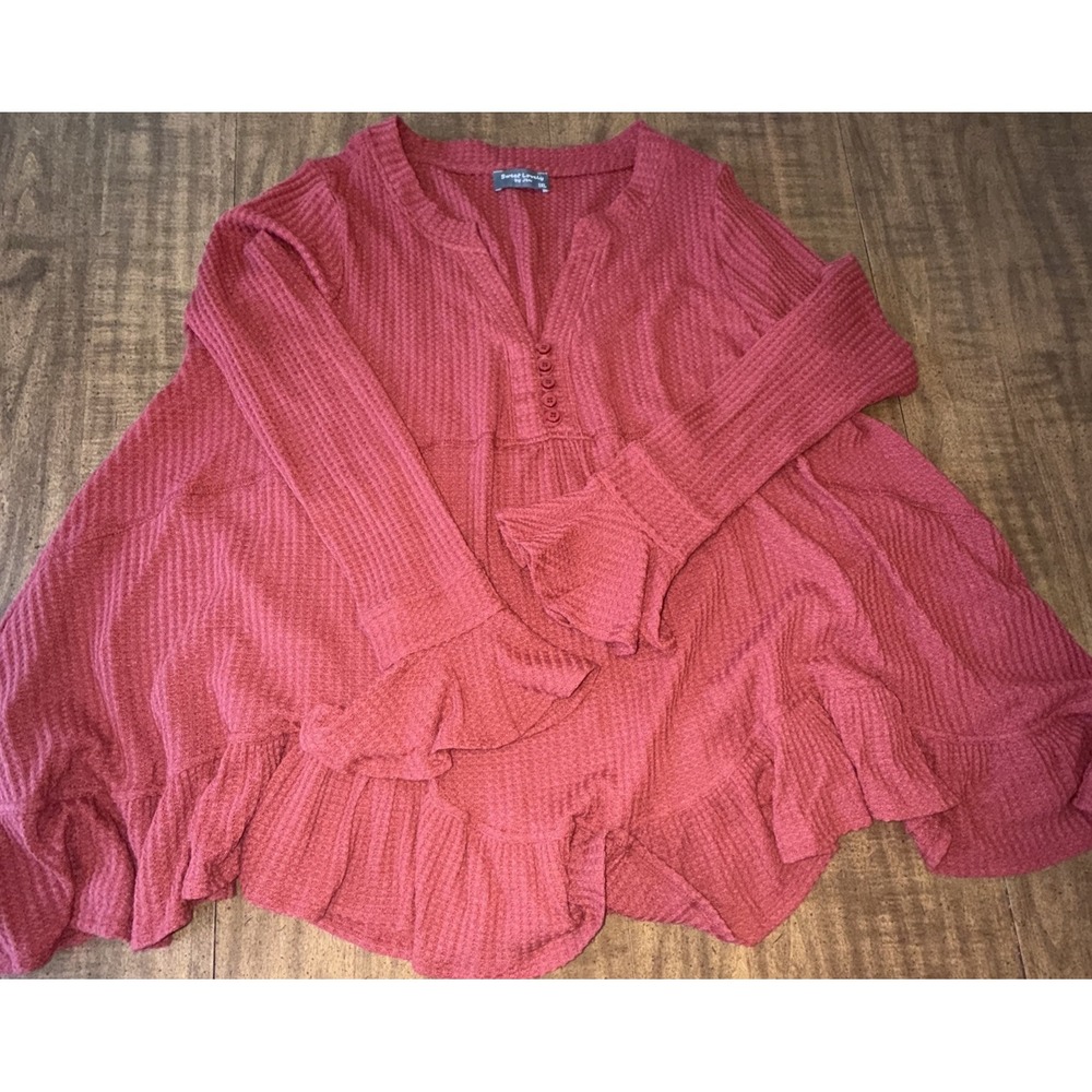 Sweet Lovely By Jen Top Plus Size 1XL Women Red Long Sleeve Flared Bottom‎